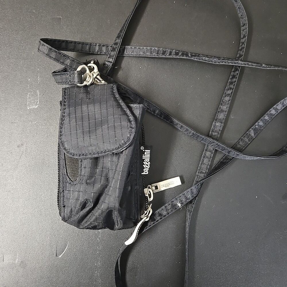 Baggallini Mini Crossbody Bag Black Gothic Minimalist Utility Travelcore Clip On